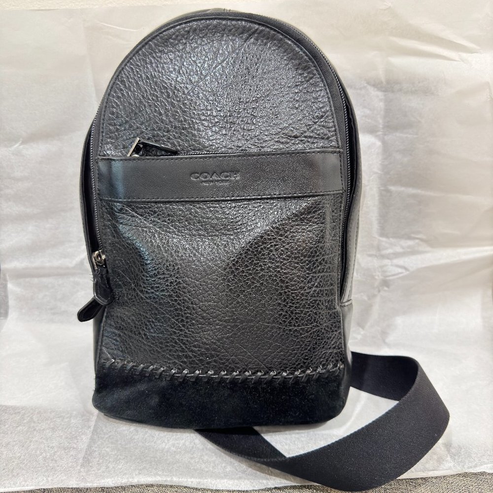 Rare COACH Mens Black Leather Adjustable Strap Sling Bag W-0488822-AA